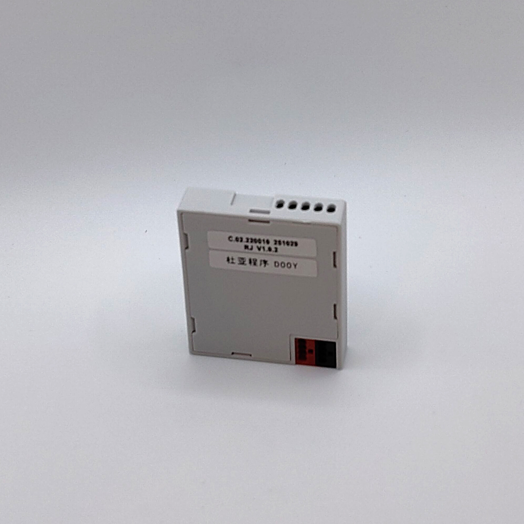 KNX-модуль для шторного мотора марки DOOYA (WD0222.0010)
