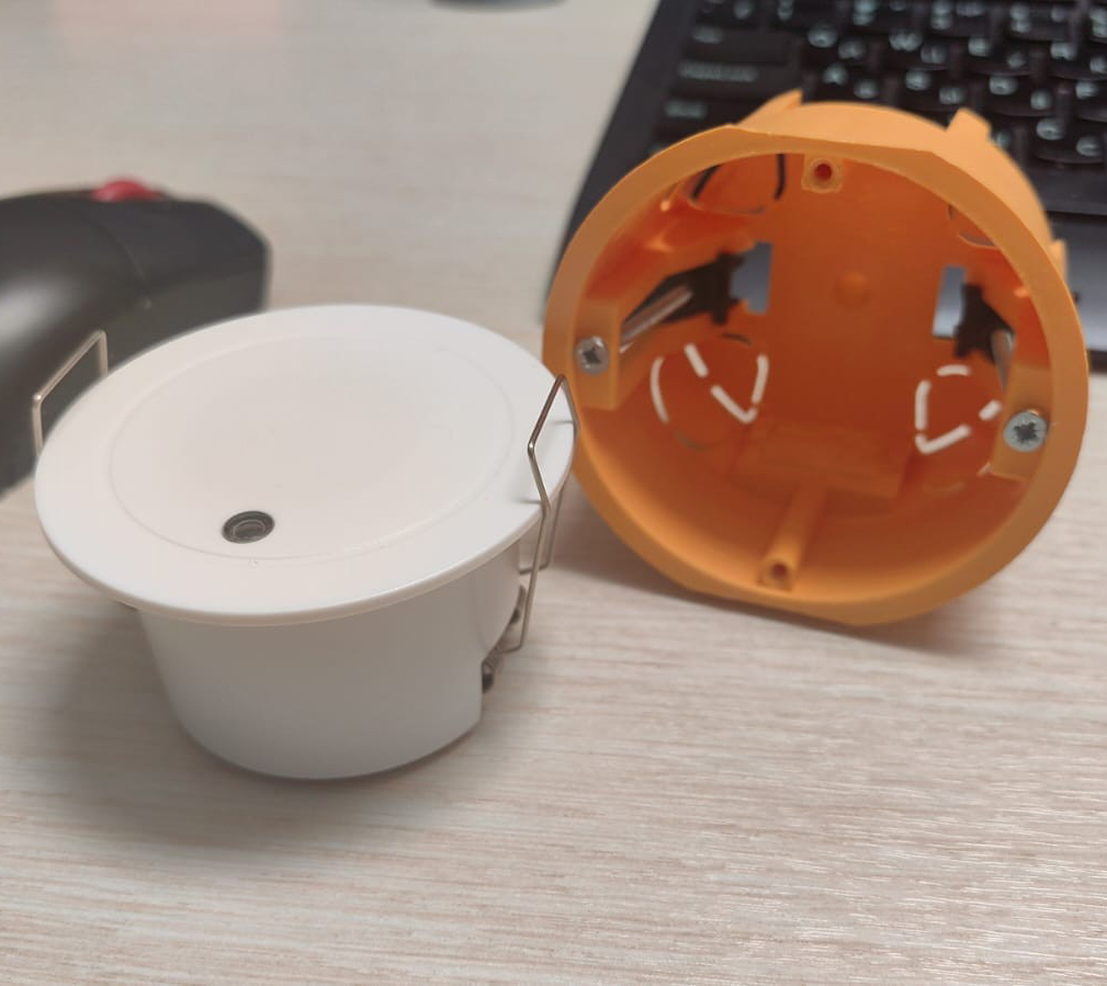 Биологический датчик присутствия KNX (SS3012.0101)